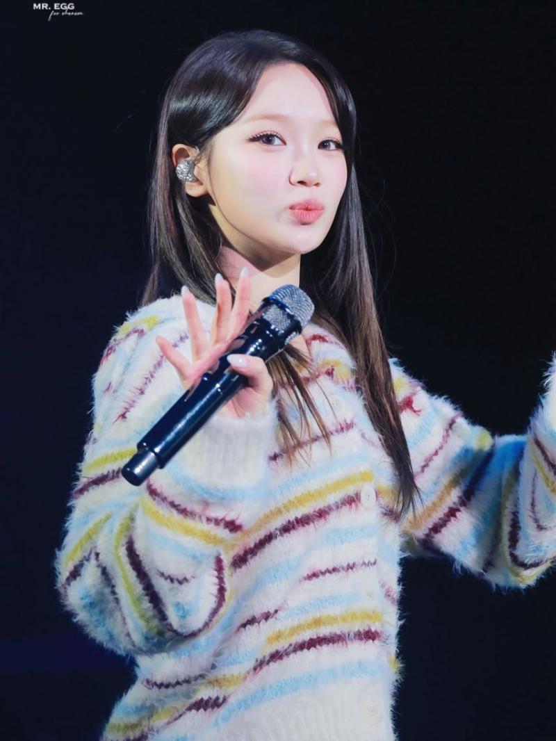 LE SSERAFIM (르세라핌) 김채원