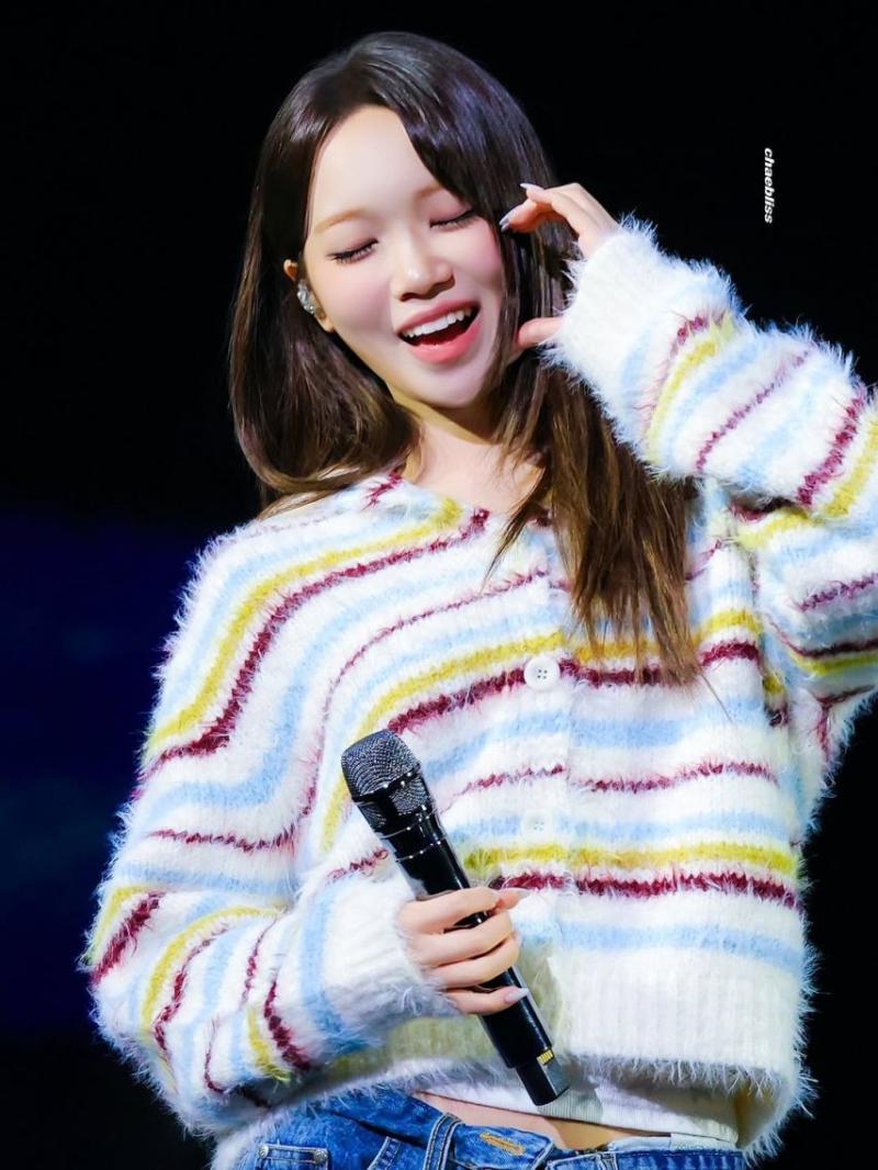LE SSERAFIM (르세라핌) 김채원