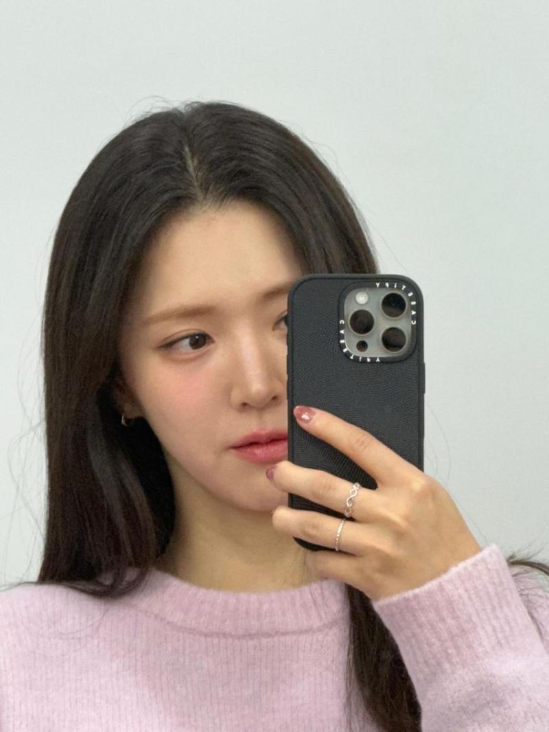 김지은