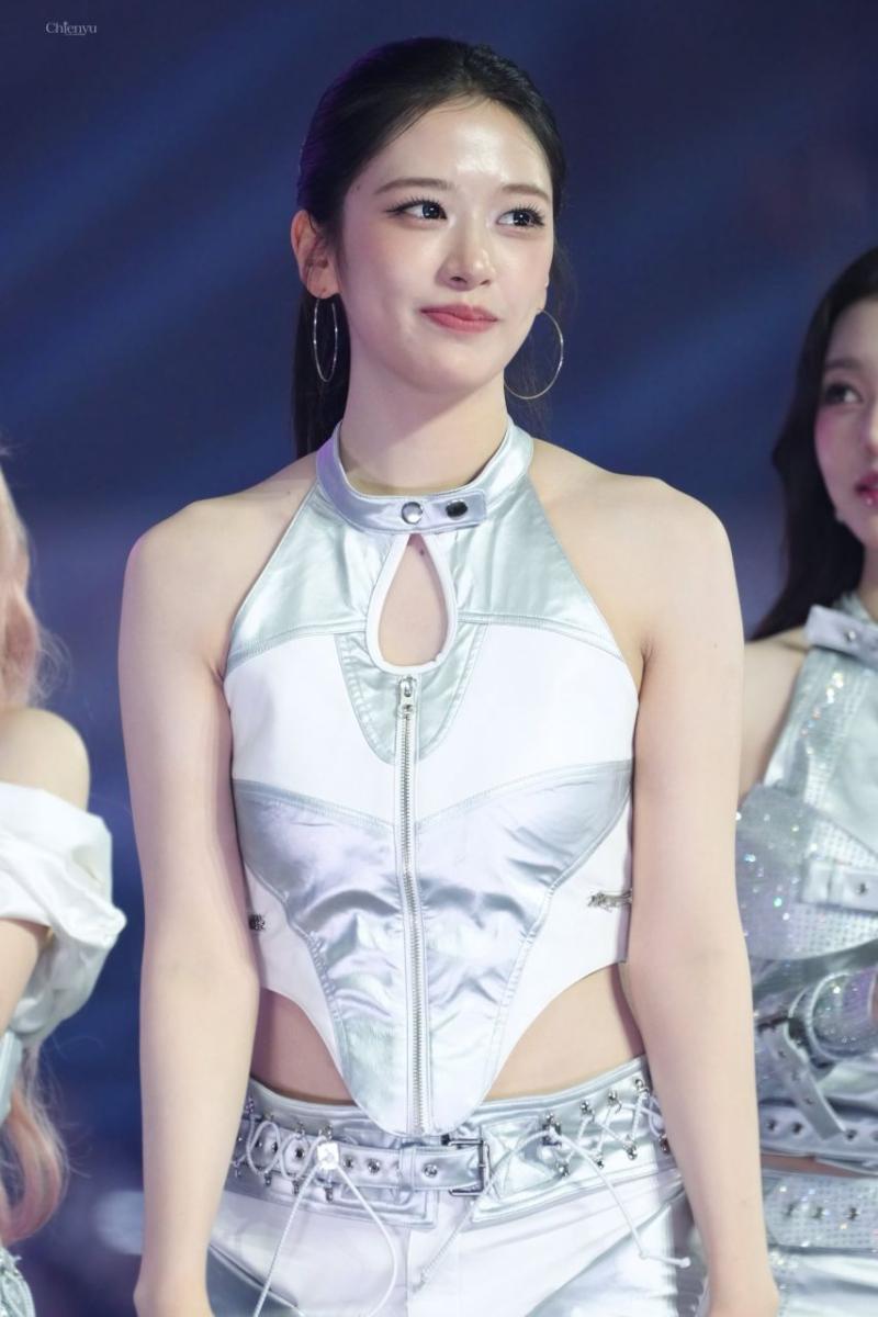 아이브 안유진