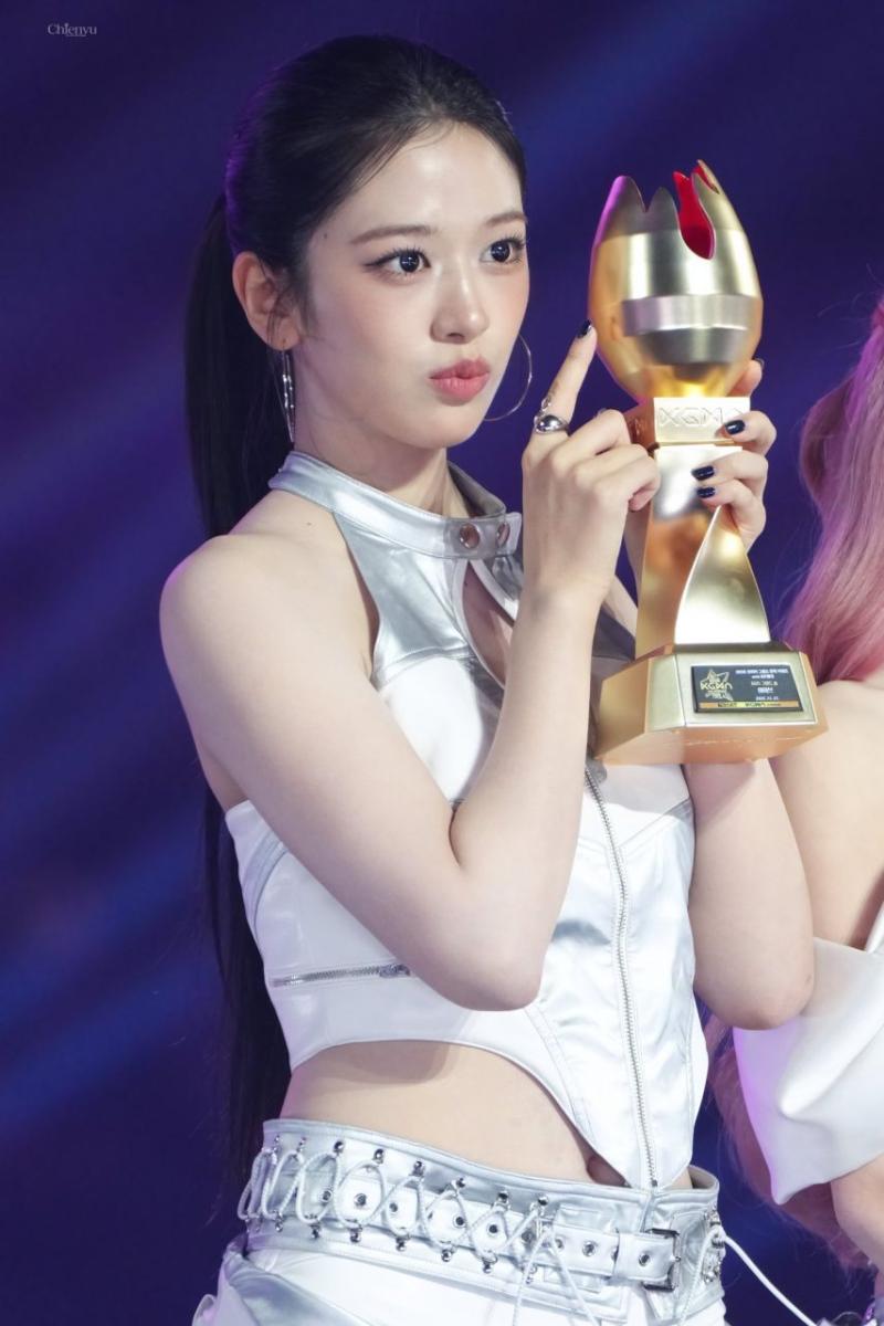 아이브 안유진
