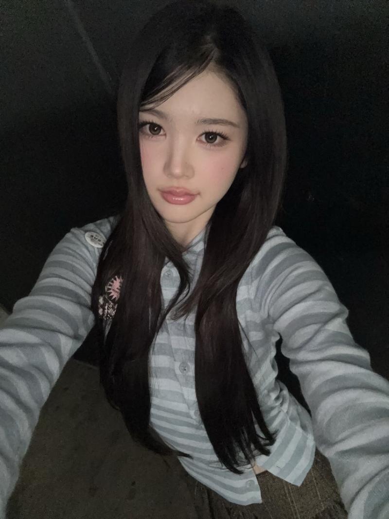 하츠투하츠 에이나