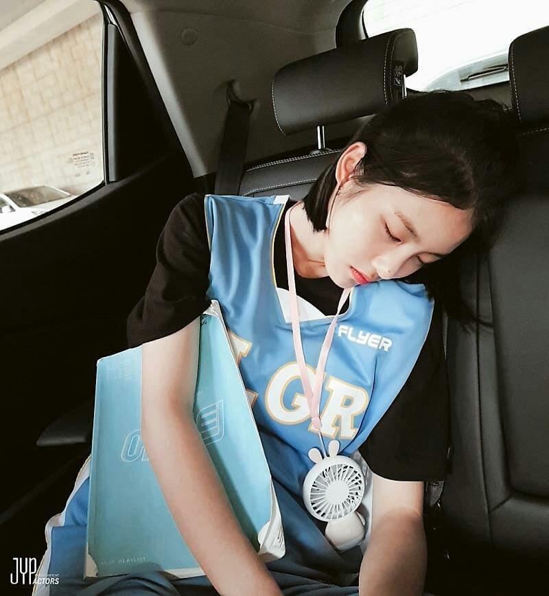 배우 신예은