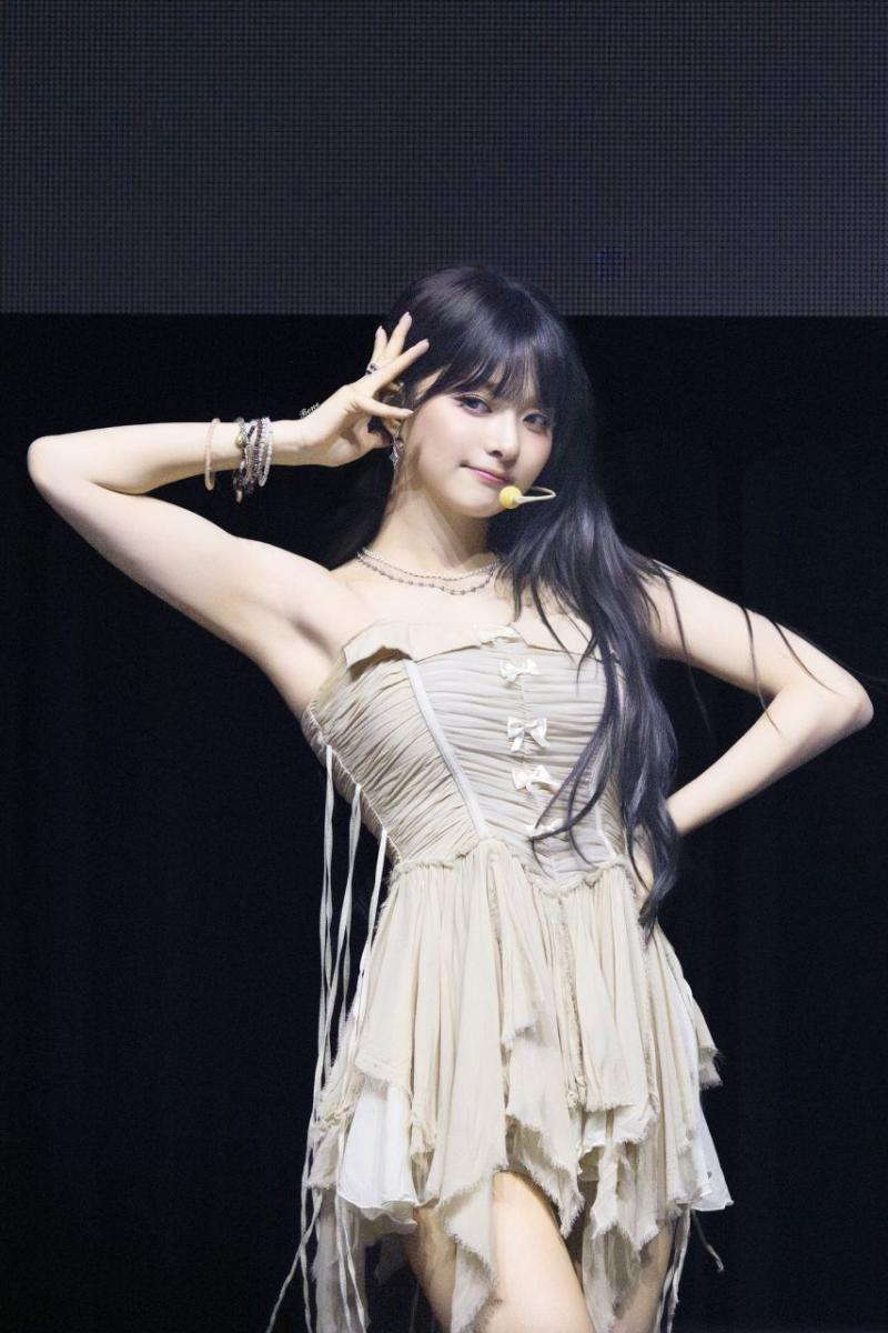프로미스나인 이나경