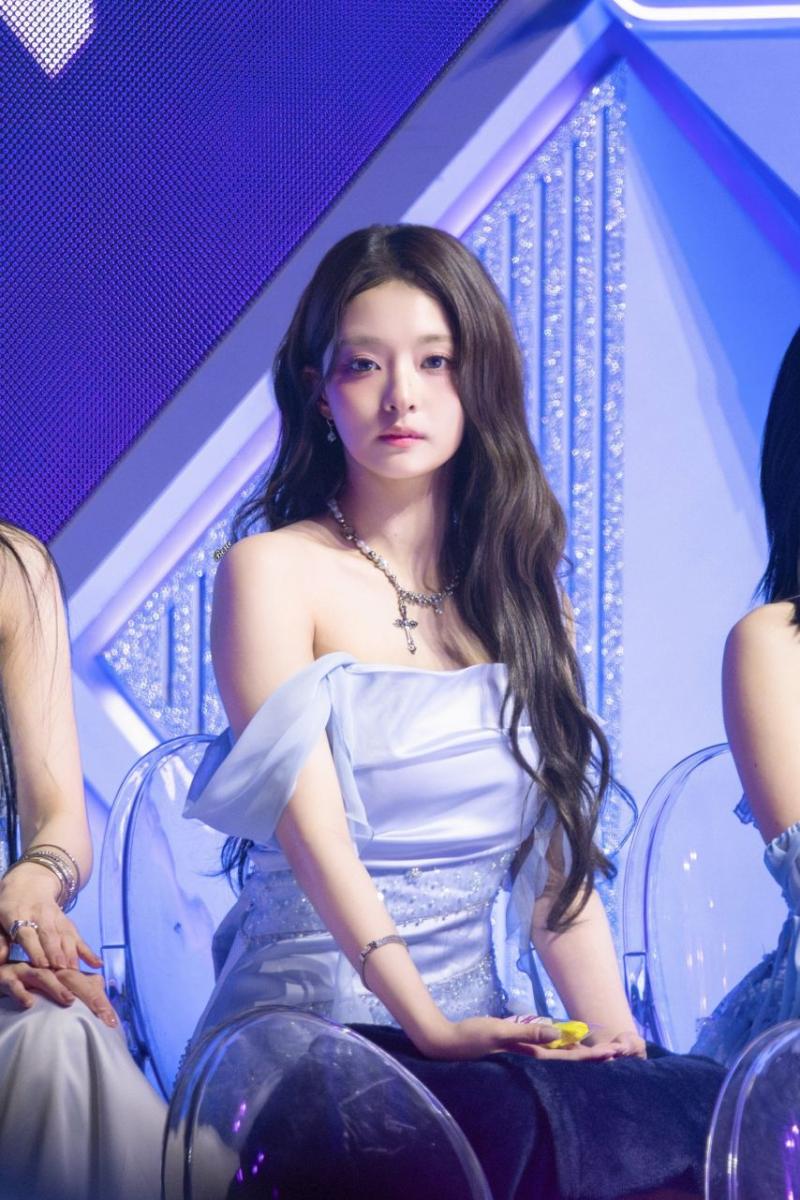 프로미스나인 이나경