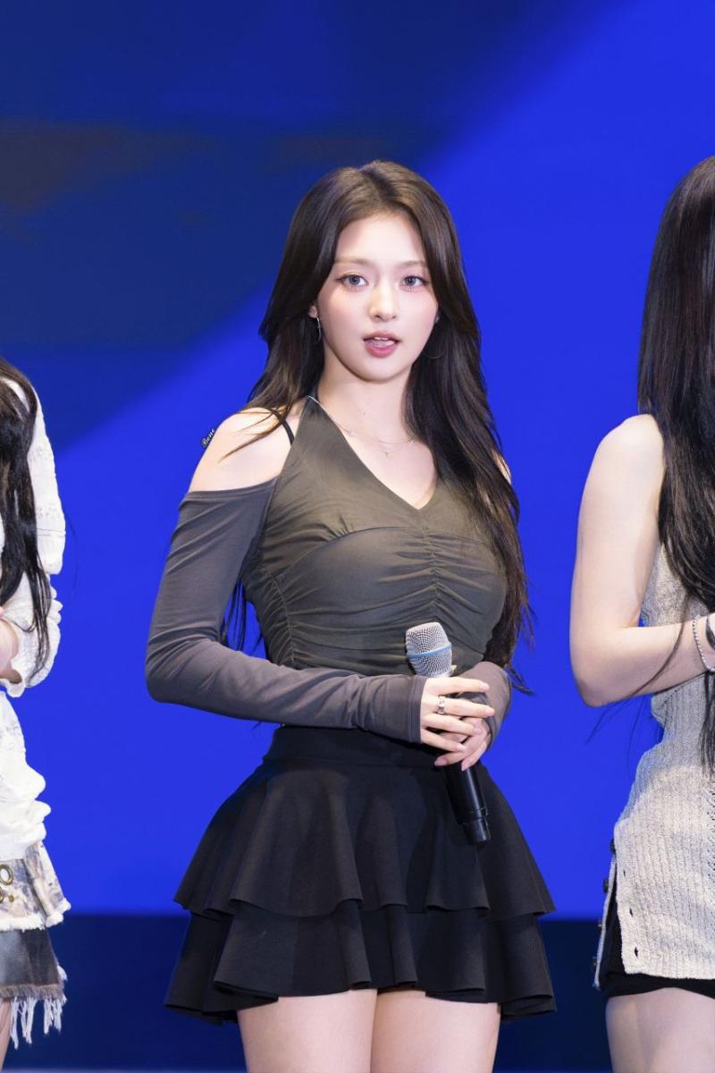 프로미스나인 이나경