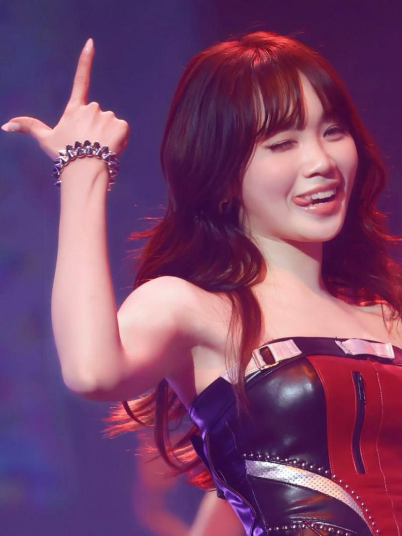 LE SSERAFIM (르세라핌) 김채원