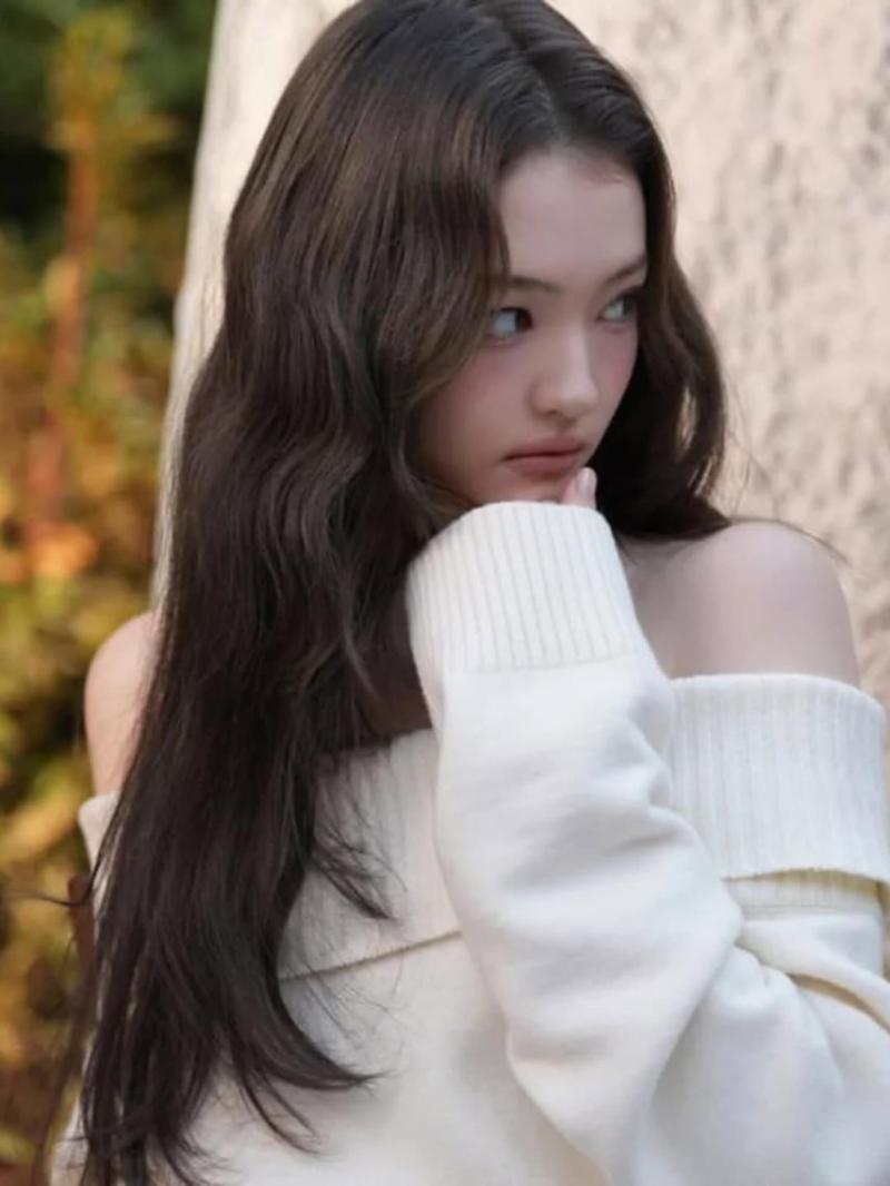 MEOVV (미야오) 엘라