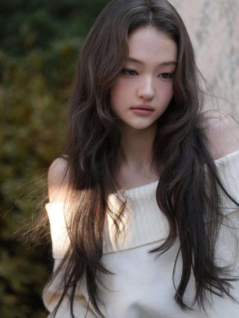 MEOVV (미야오) 엘라