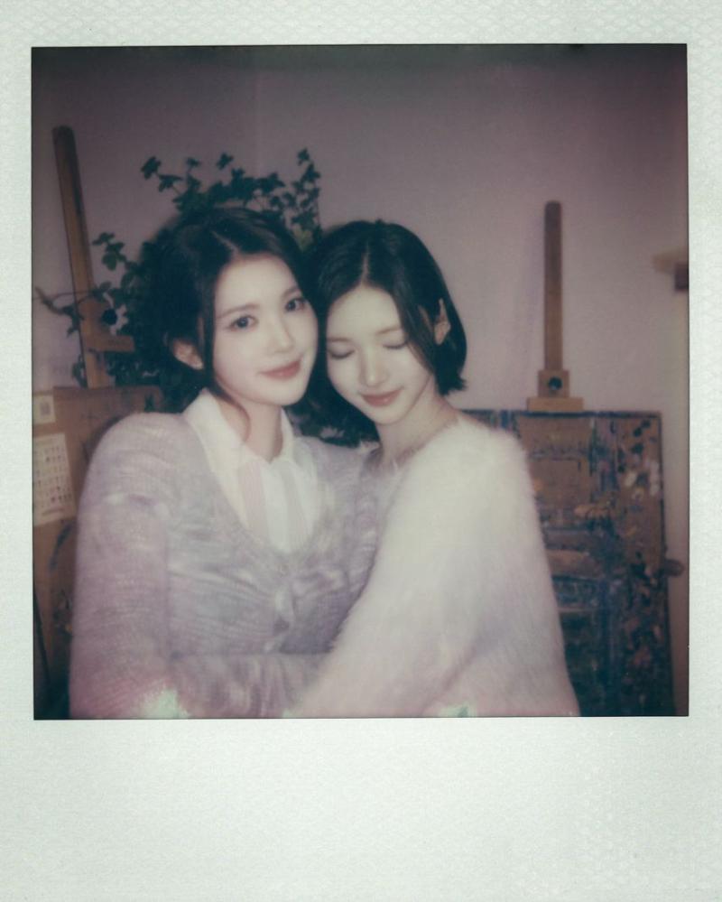 하츠투하츠 지우, 에이나