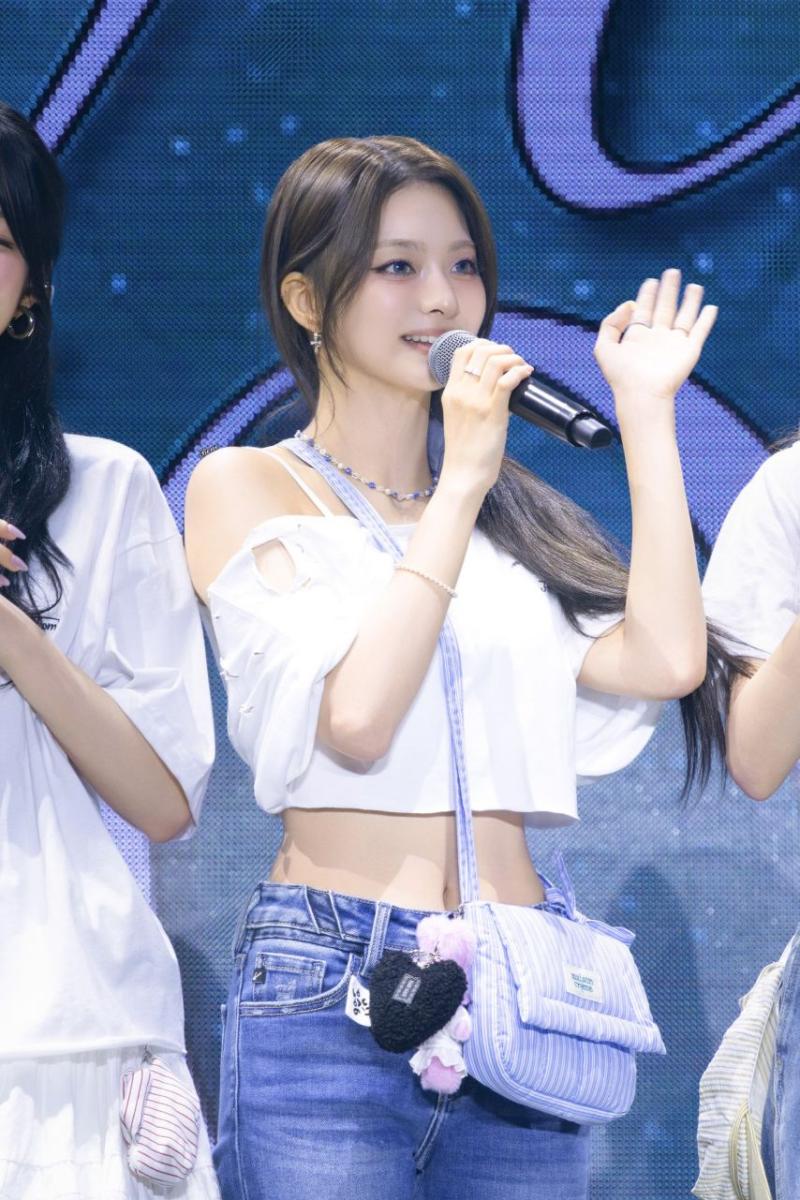 프로미스나인 이나경