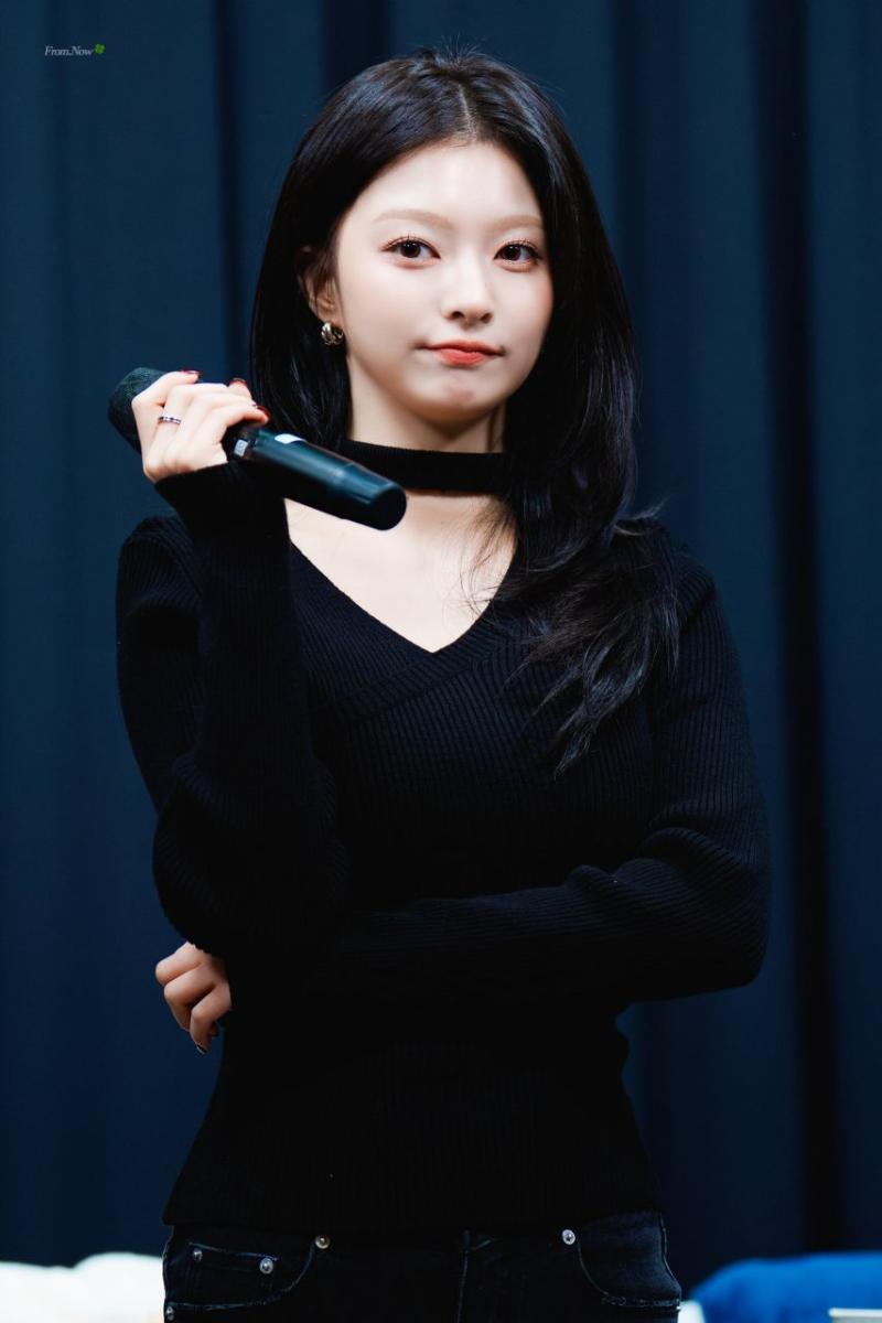 프로미스나인 이나경