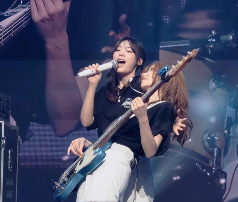 QWER 시연