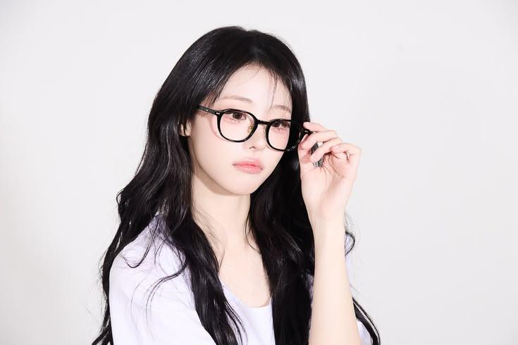 QWER 히나