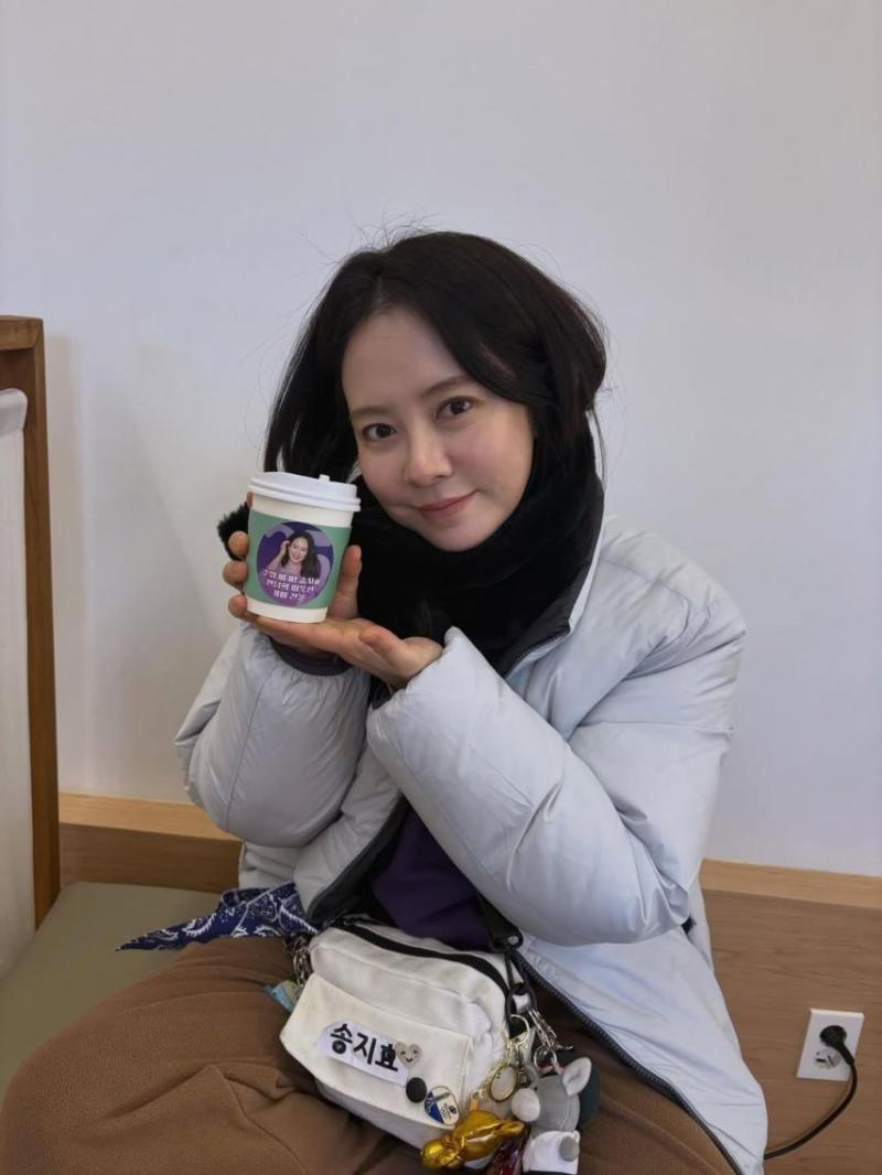 송지효 SNS
