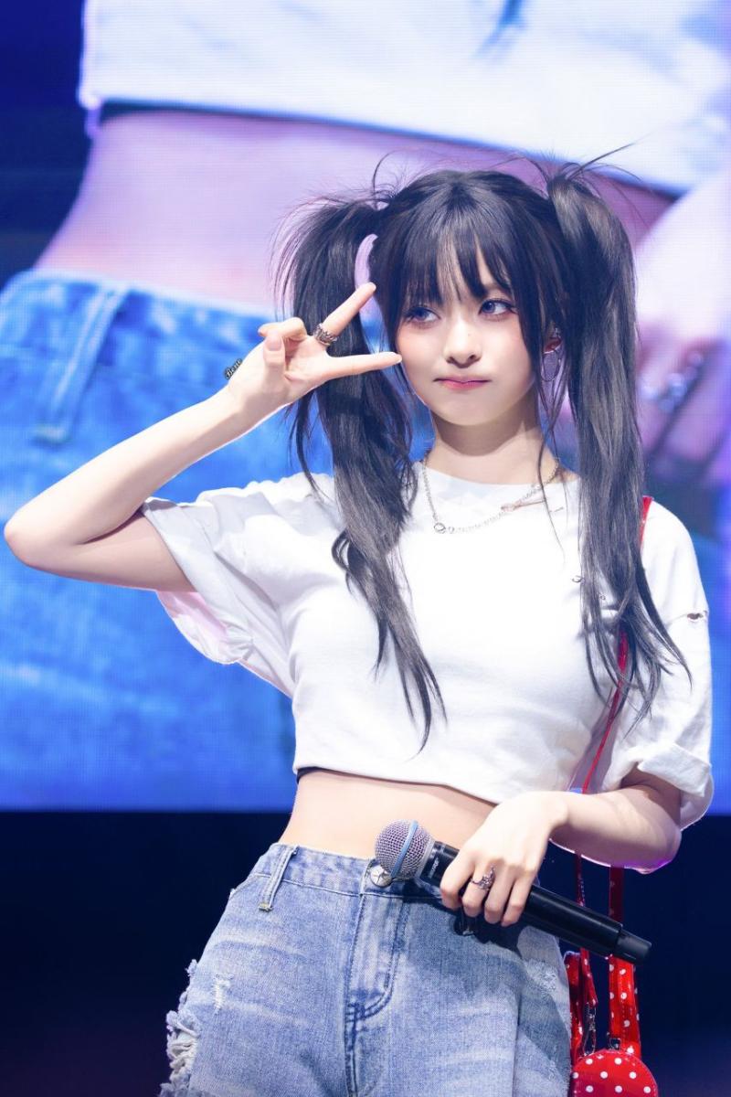 프로미스나인 이나경