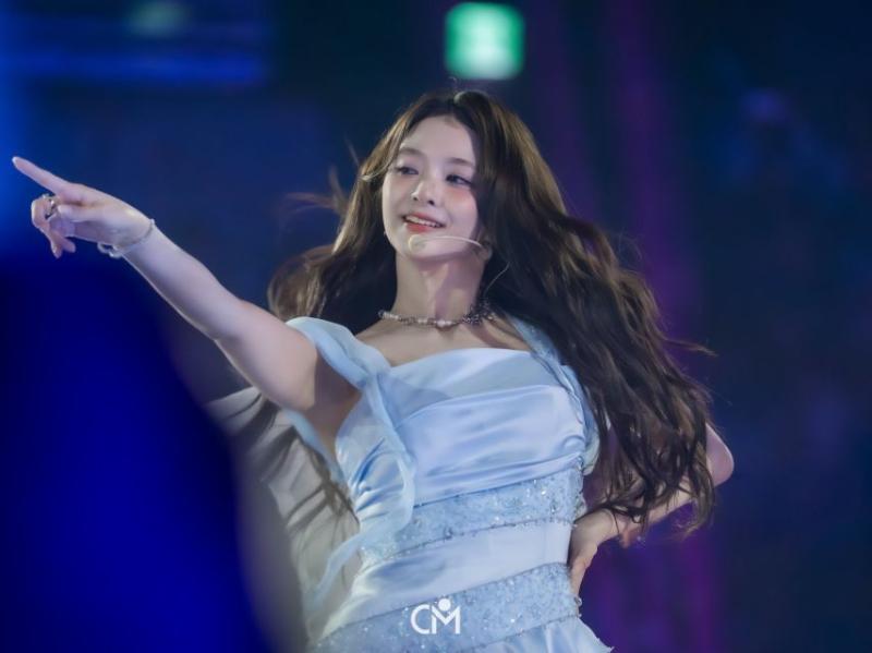프로미스나인 이나경