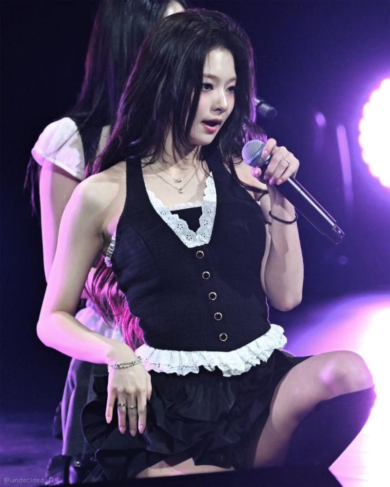 프로미스나인 이나경