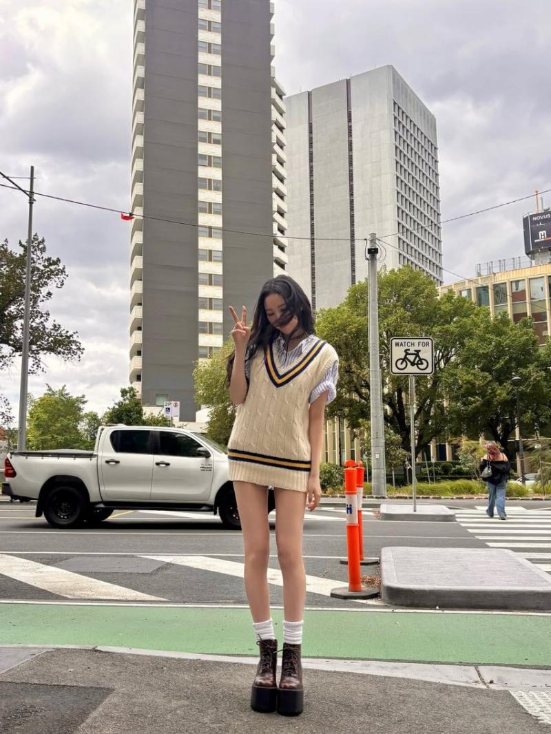 MEOVV (미야오) 나린