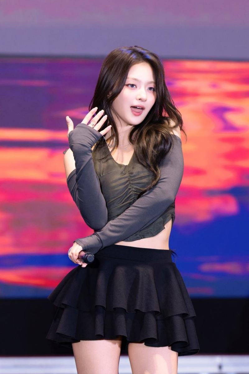 프로미스나인 이나경