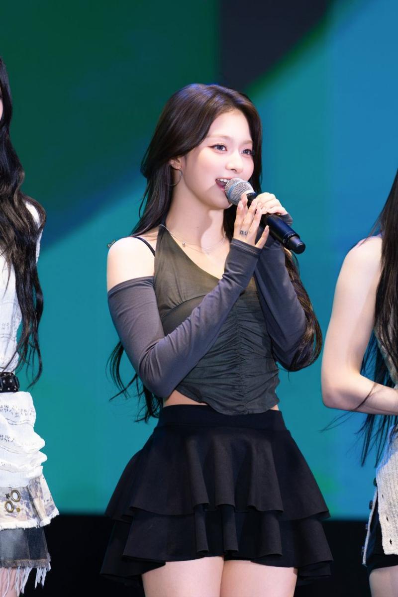 프로미스나인 이나경
