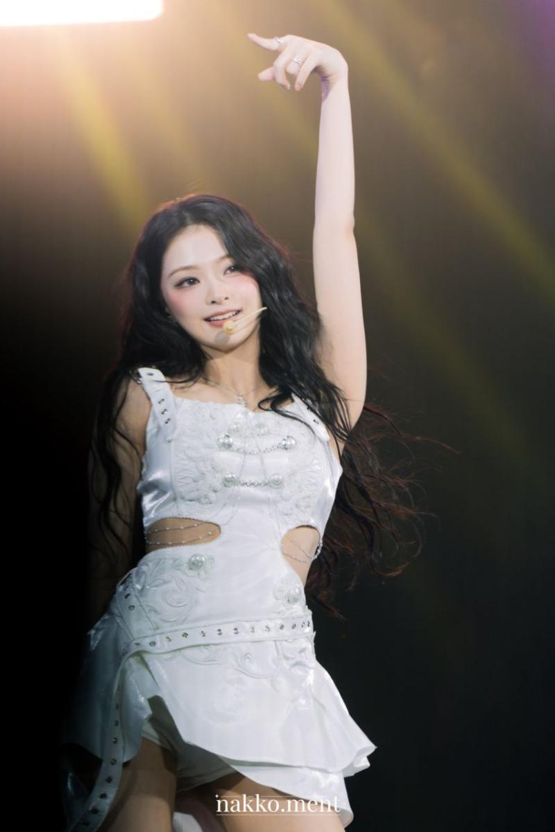 프로미스나인 이나경