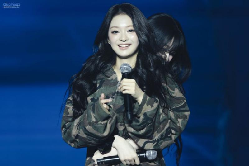 프로미스나인 이나경