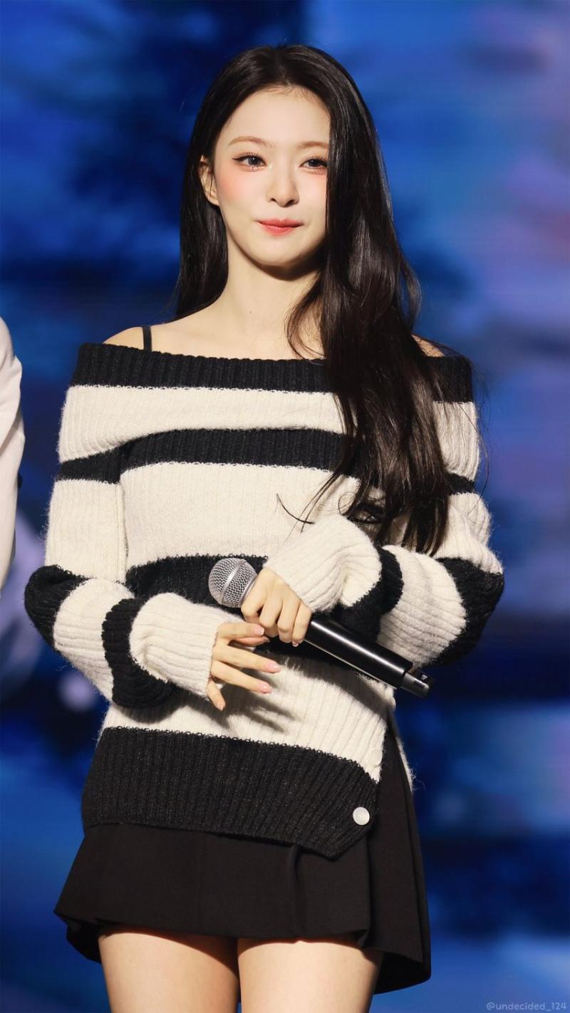프로미스나인 이나경