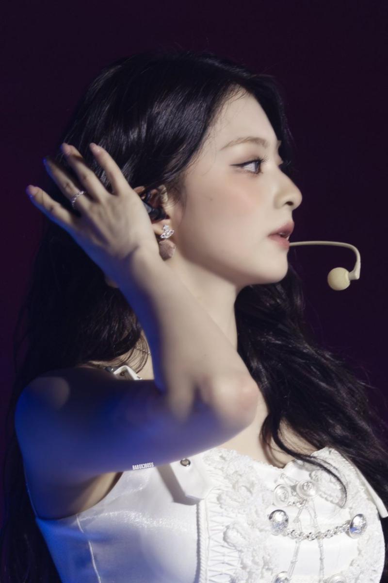 프로미스나인 이나경