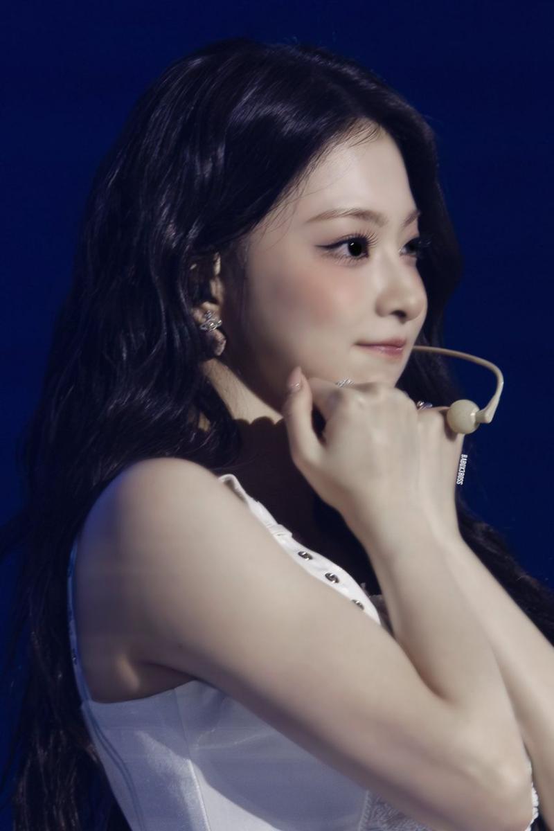프로미스나인 이나경