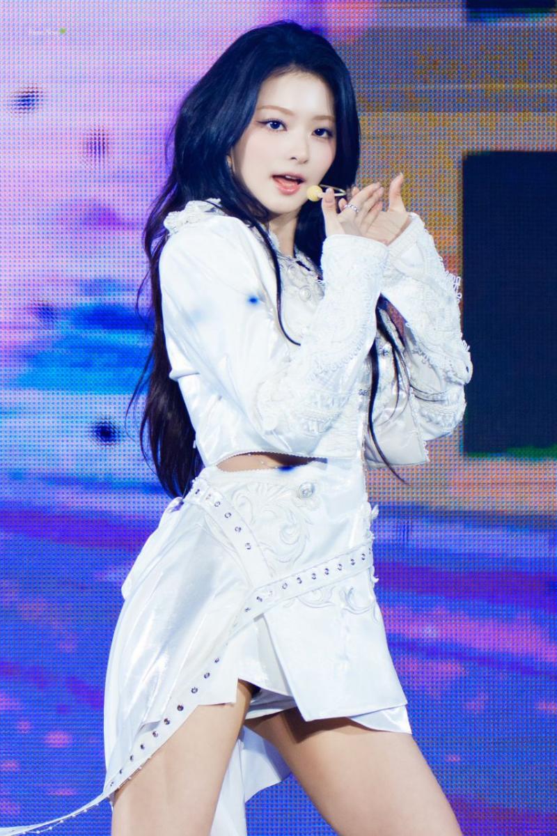 프로미스나인 이나경