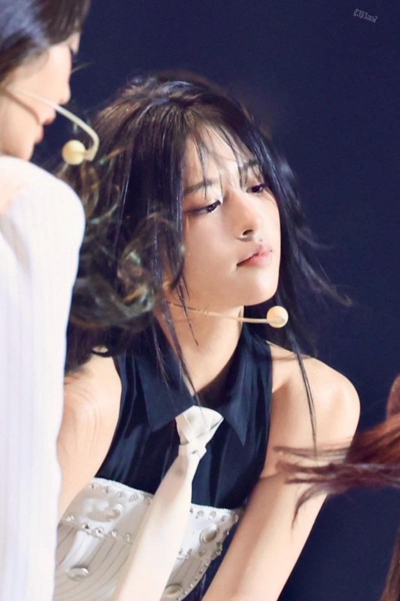 아이브 안유진
