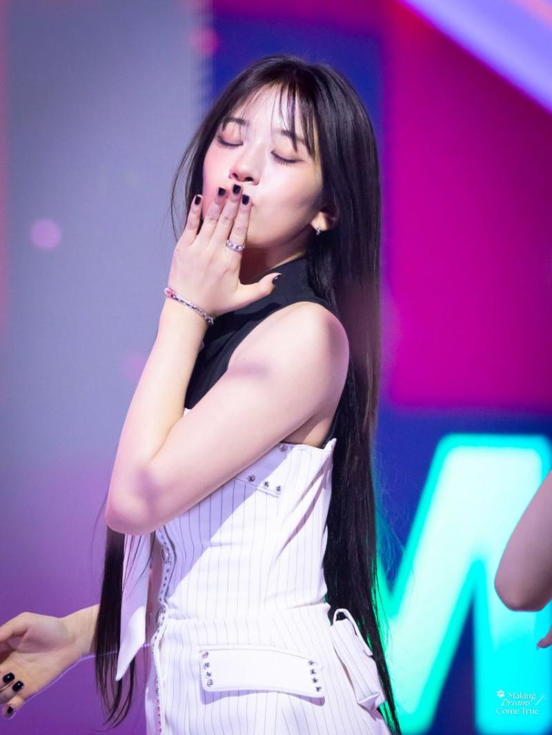 아이브 안유진