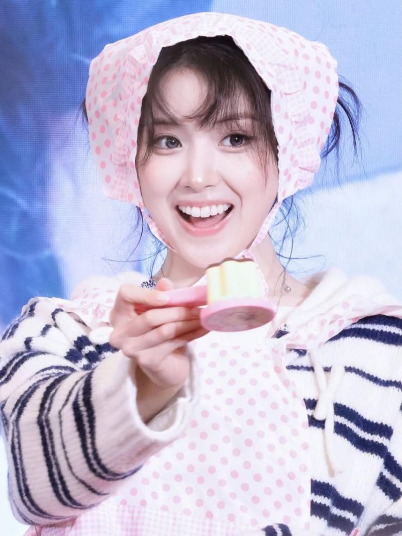 NMIXX (엔믹스) 지우