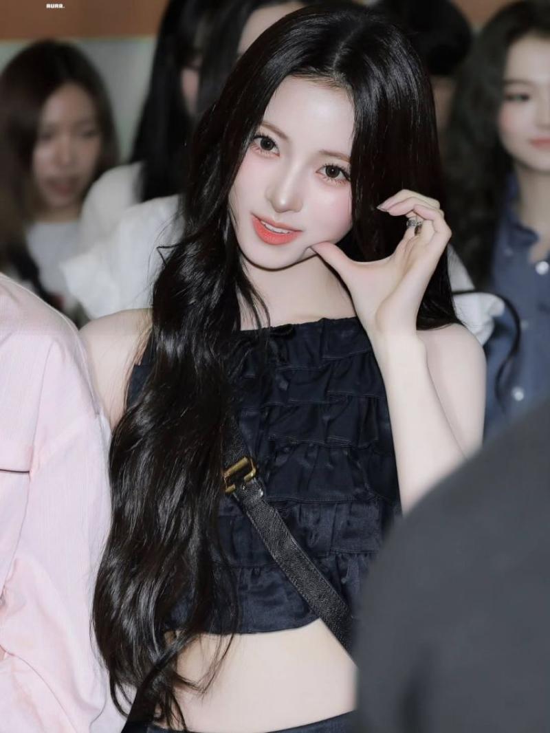 MEOVV (미야오) 안나
