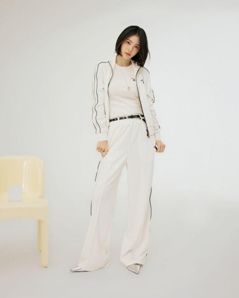 신예은 SATUR세터