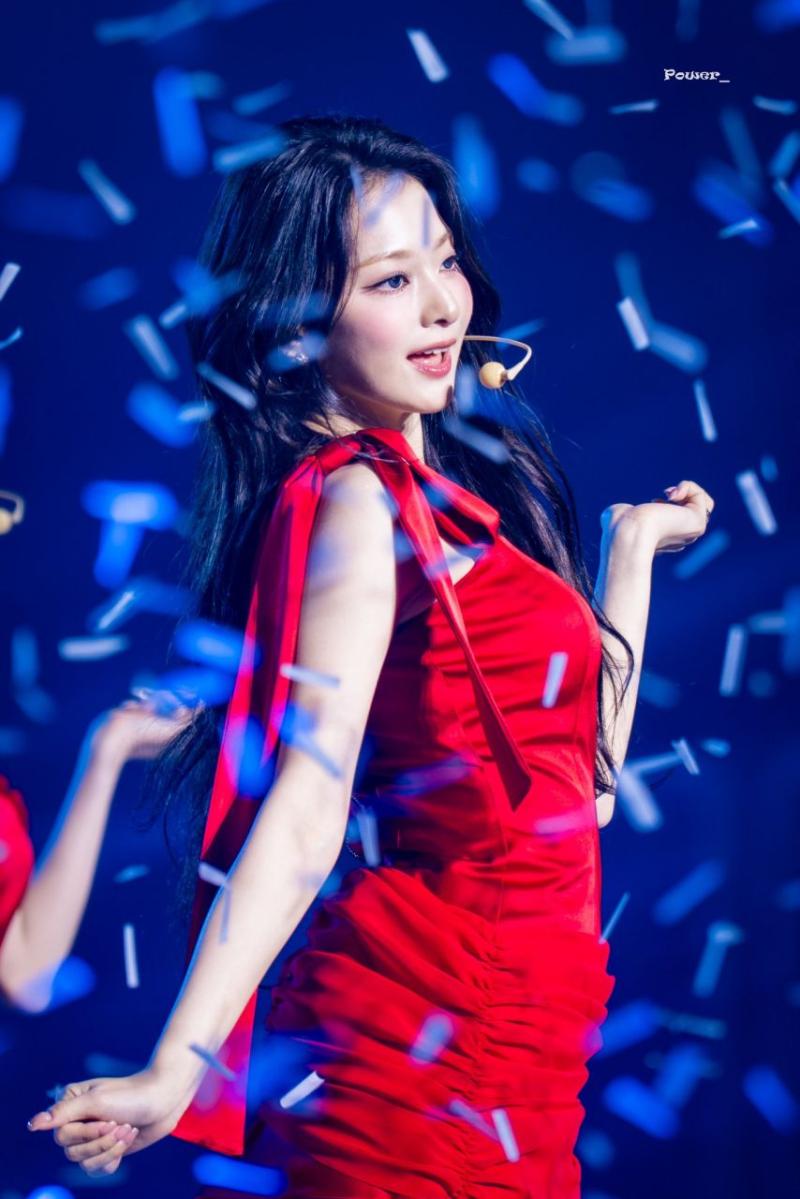 프로미스나인 이나경
