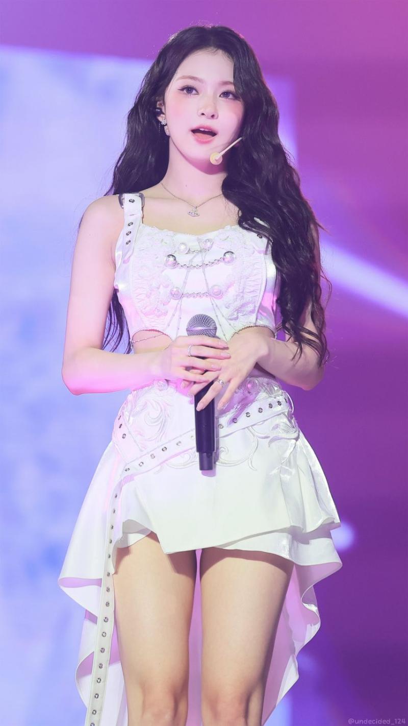 프로미스나인 이나경