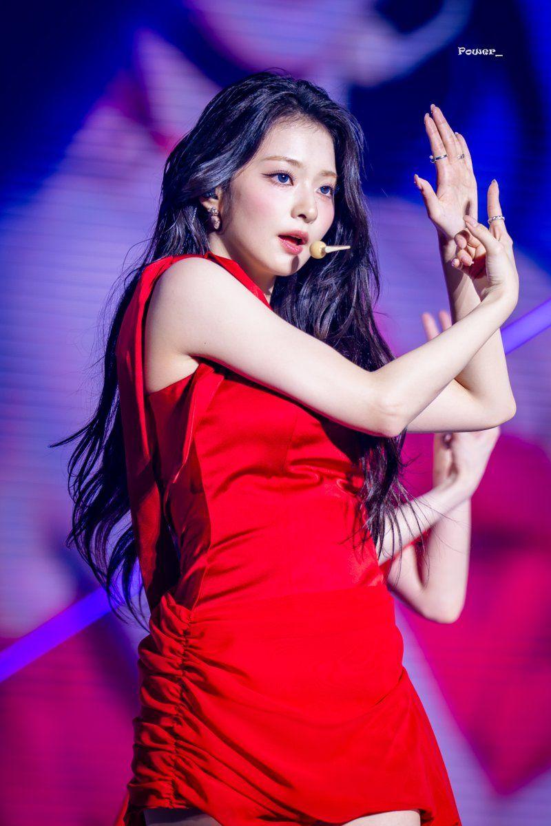 프로미스나인 이나경