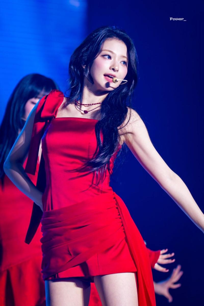 프로미스나인 이나경