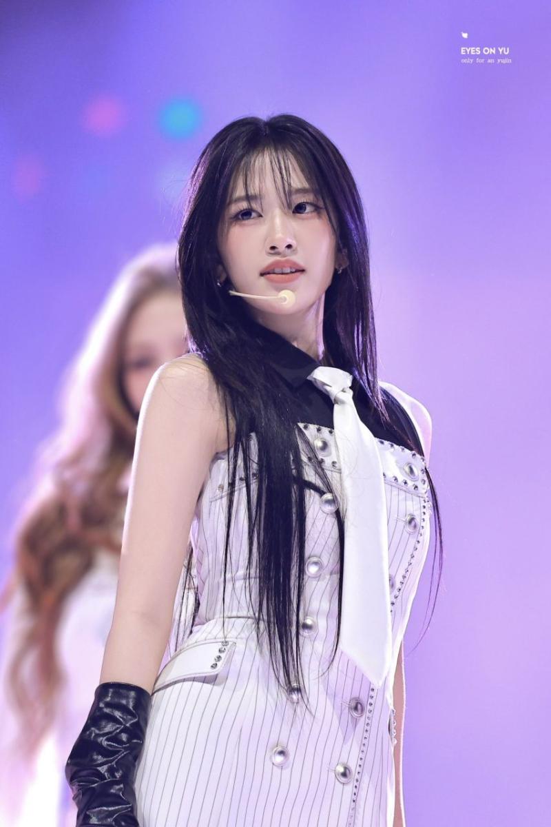 아이브 안유진