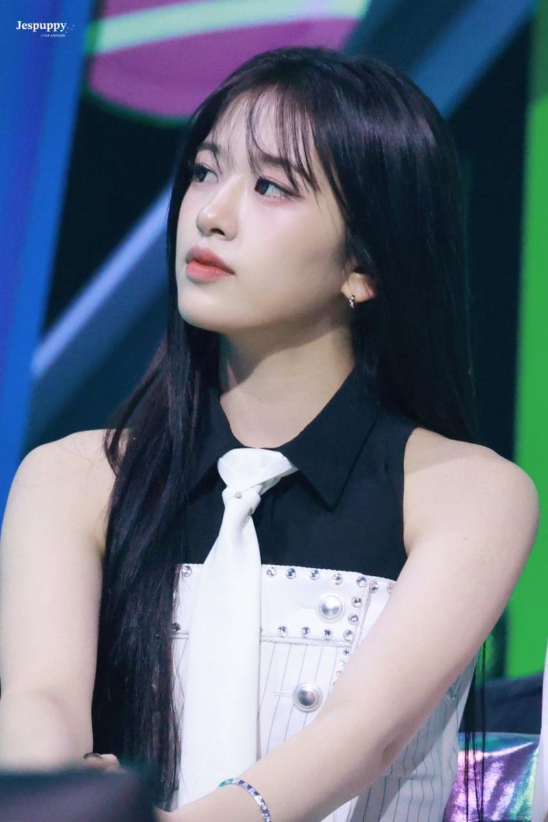 아이브 안유진