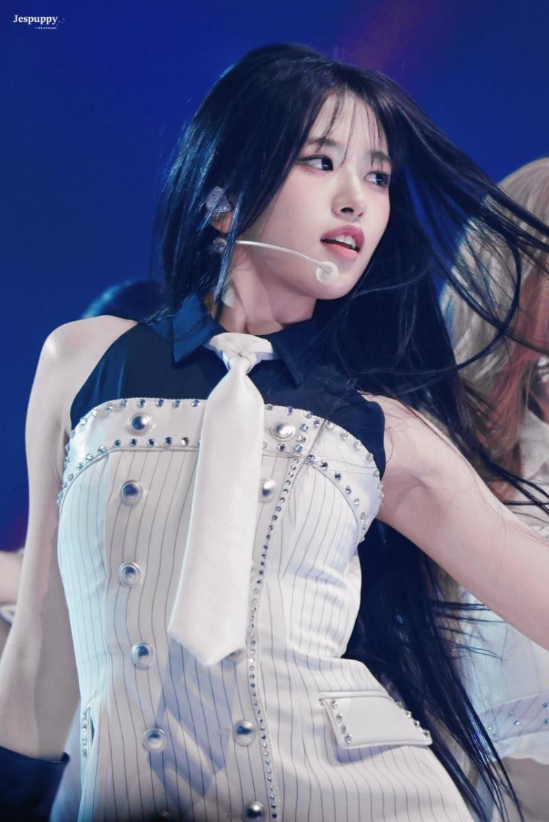 아이브 안유진