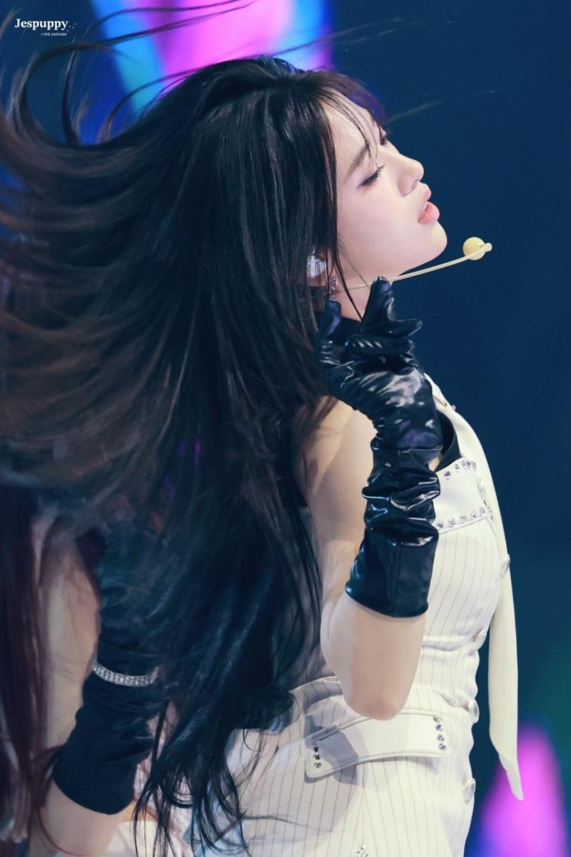 아이브 안유진