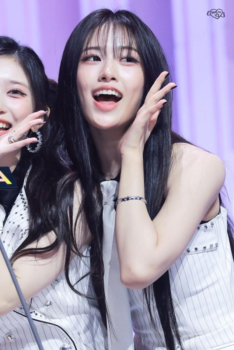 아이브 안유진