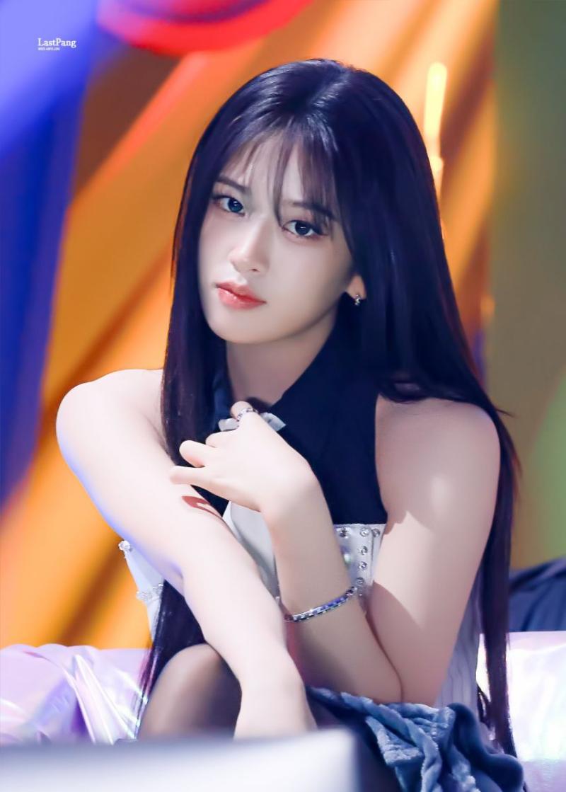 아이브 안유진