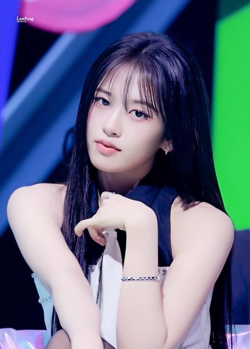 아이브 안유진
