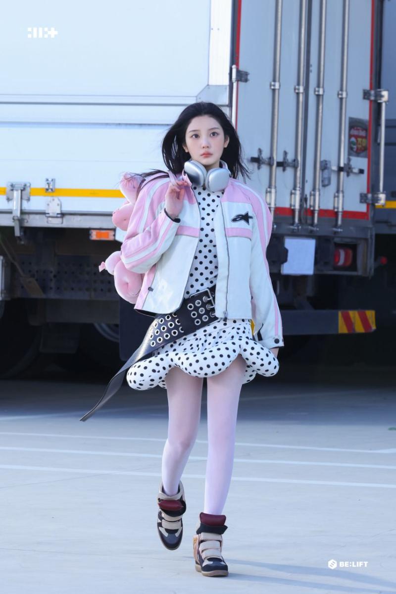 아일릿 [Behind Cut] ‘NOT ME’ MV Shoot