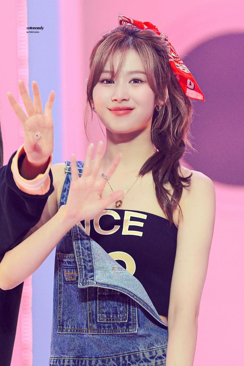 트와이스 사나