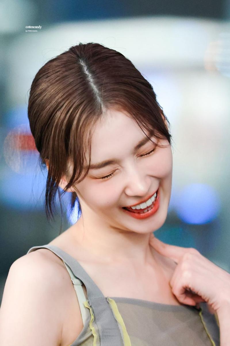트와이스 사나